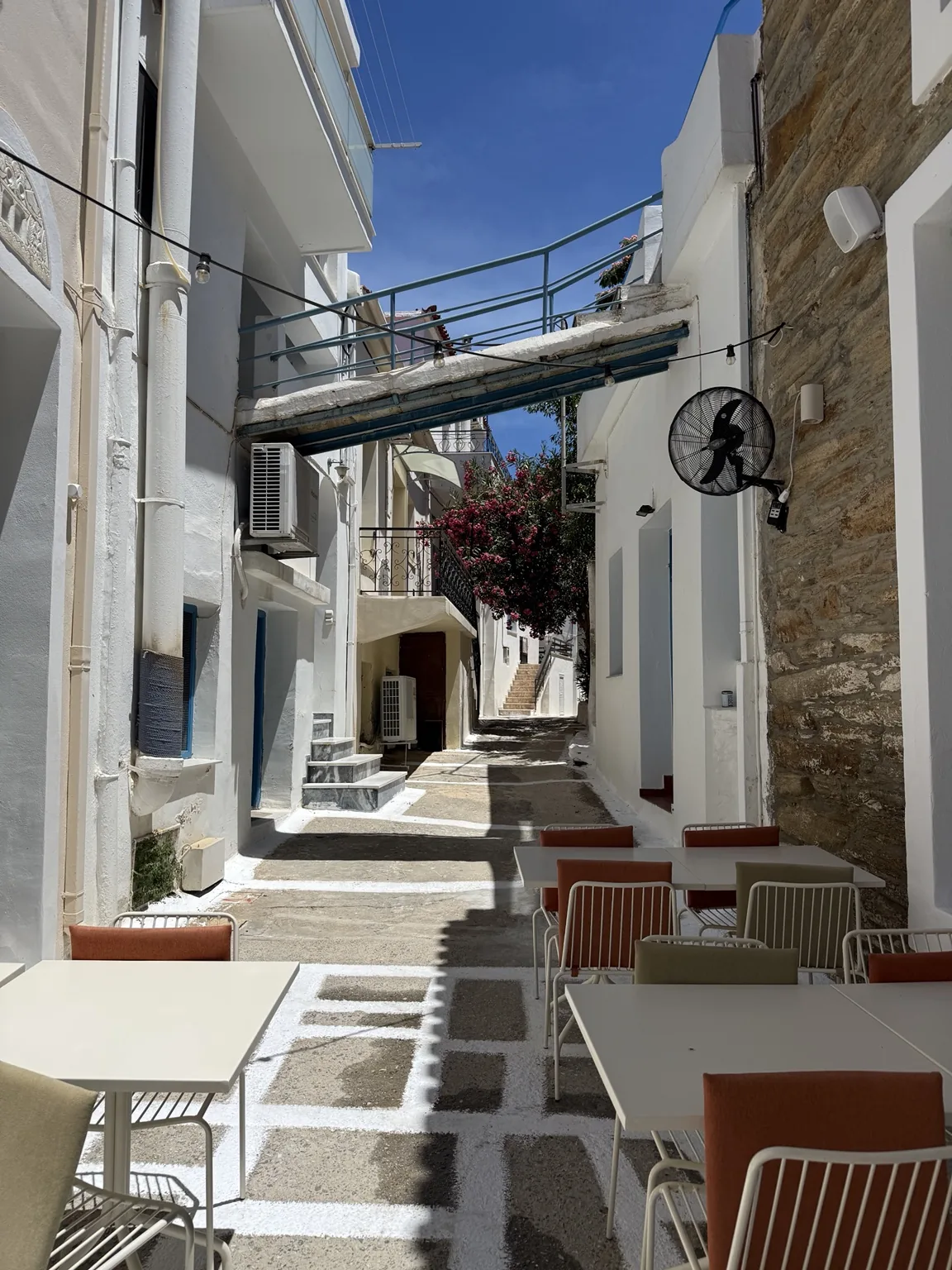 A narrow pedestrian lane in Batsi